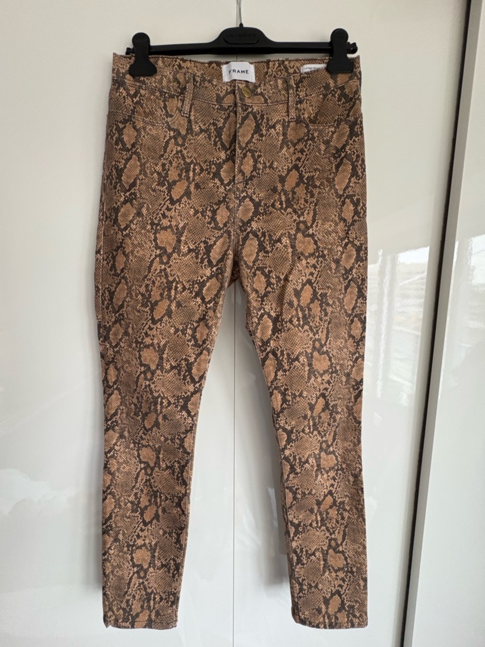 FRAME Le High Skinny Crop Coated Python Pants